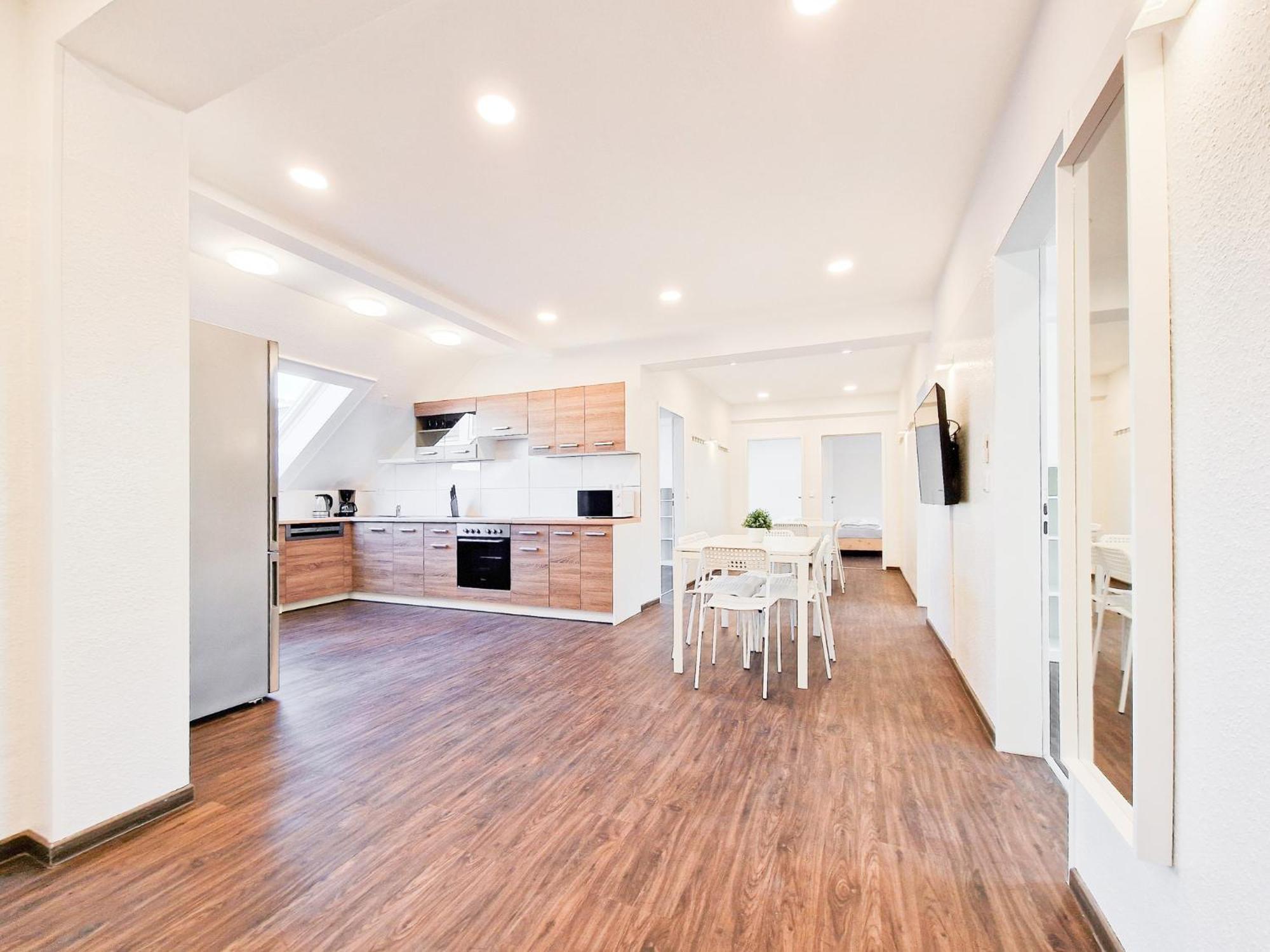 Raj Living - Center With 5 - 10 Min Messe Dus Appartement *