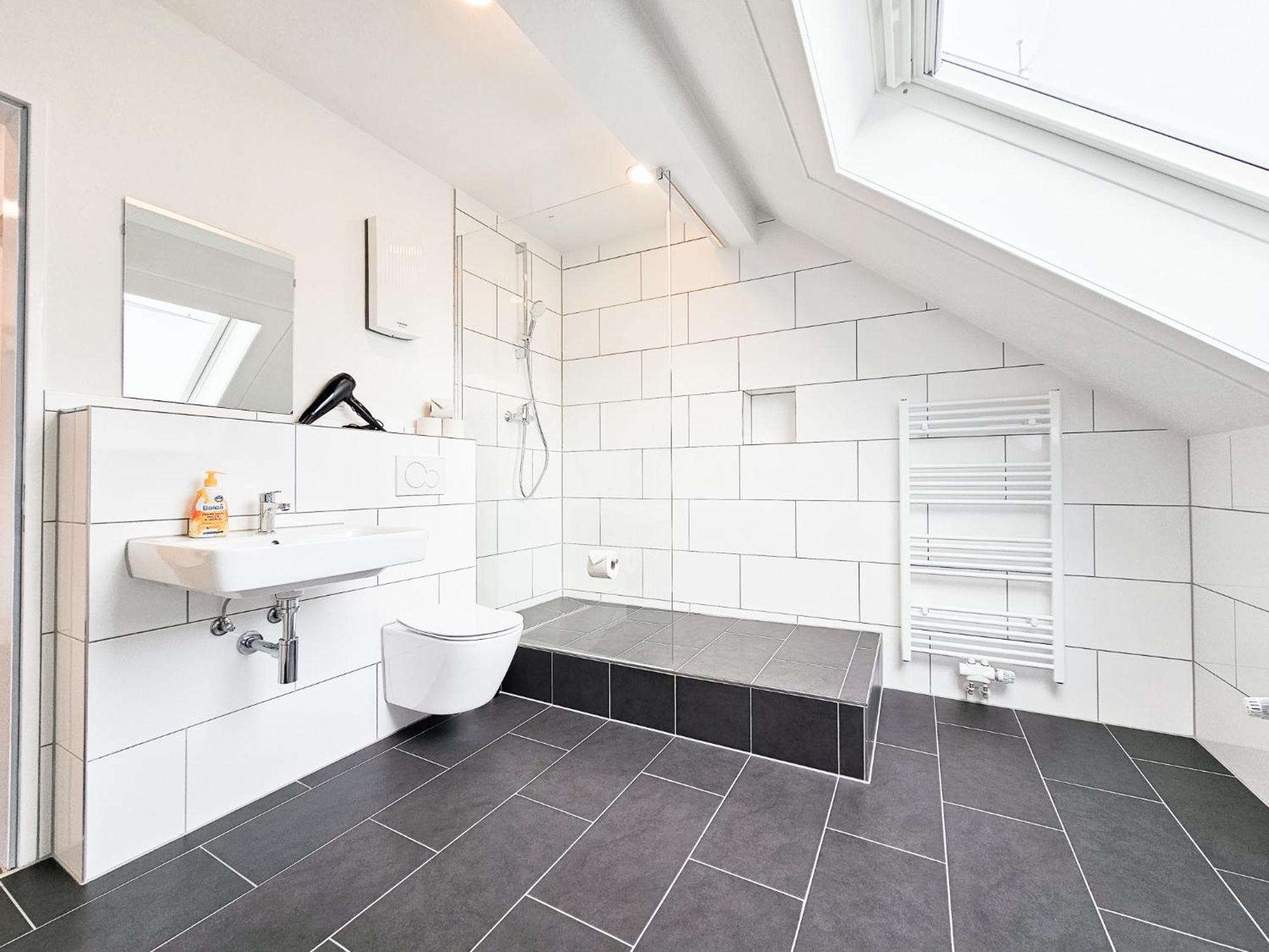 Appartement Raj Living - Center With 5 - 10 Min Messe Dus *