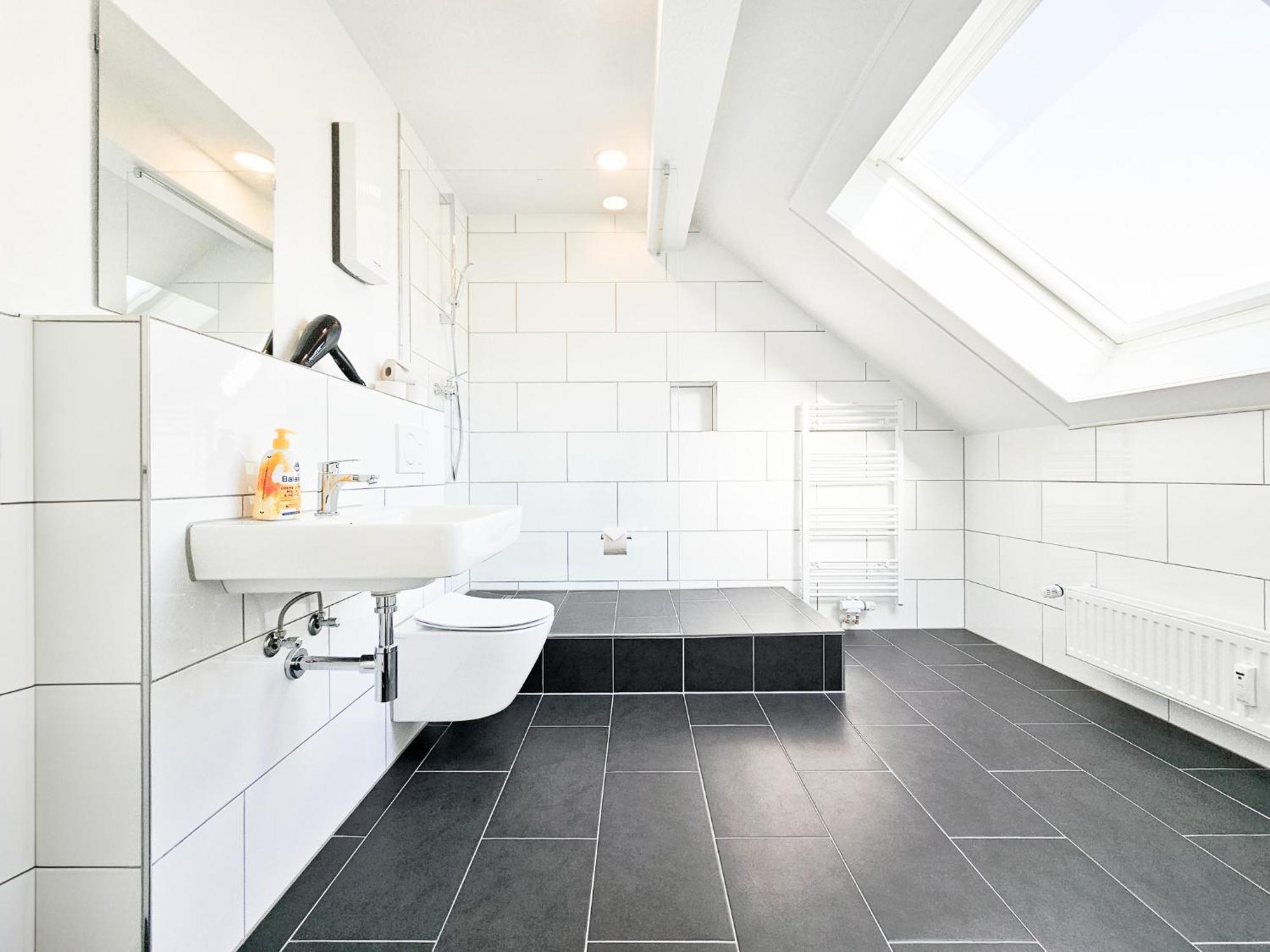 Raj Living - Center With 5 - 10 Min Messe Dus Appartement