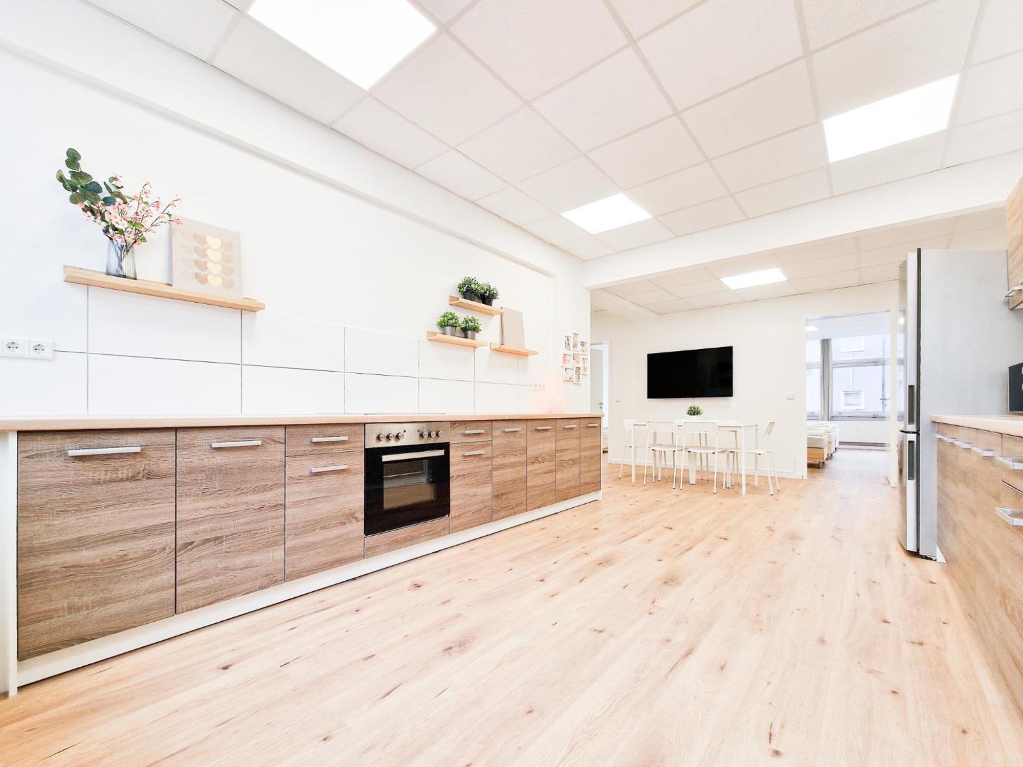 Raj Living - Center With 5 - 10 Min Messe Dus Appartement *