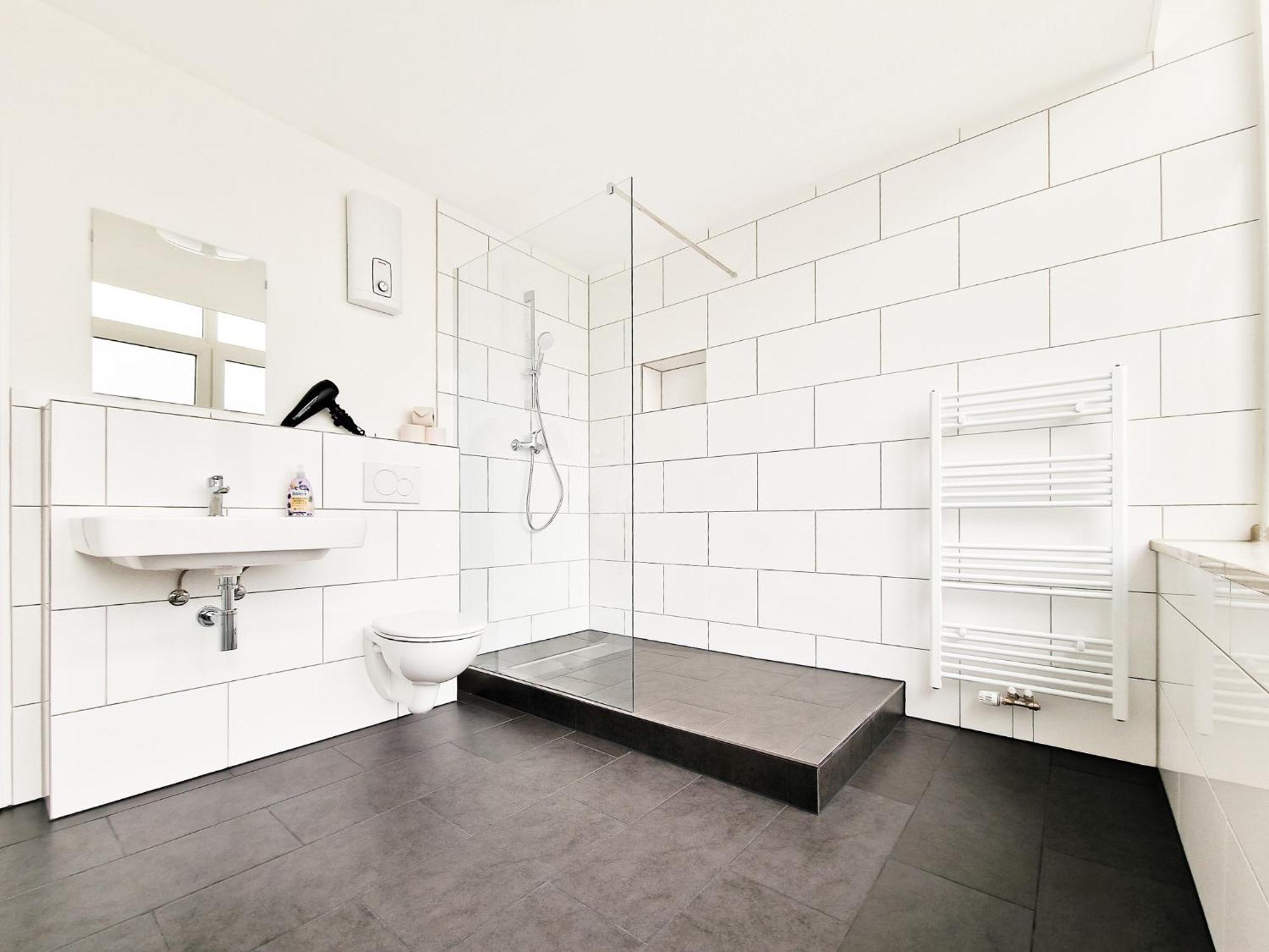 Raj Living - Center With 5 - 10 Min Messe Dus Düsseldorf
