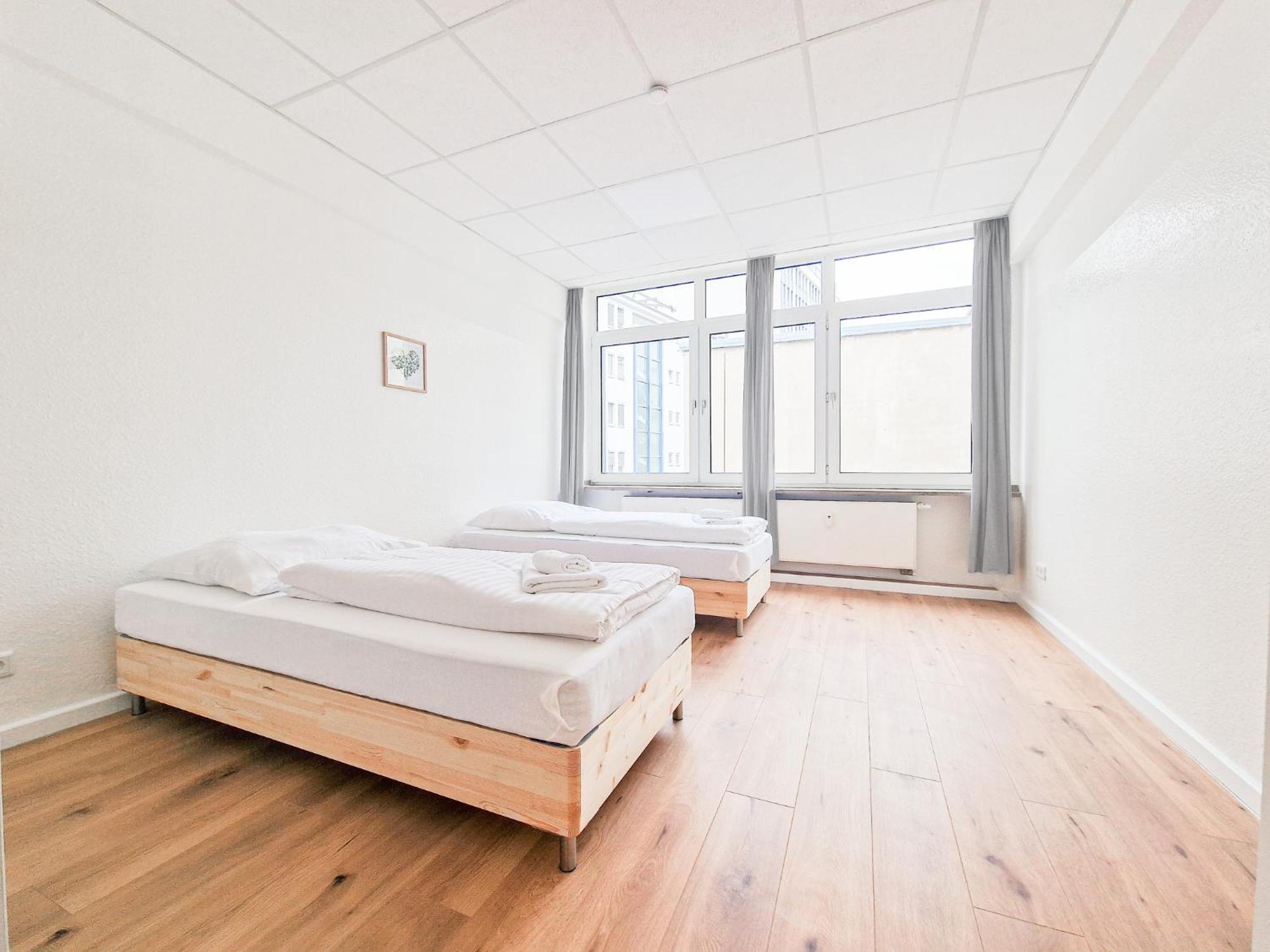 Raj Living - Center With 5 - 10 Min Messe Dus * Düsseldorf